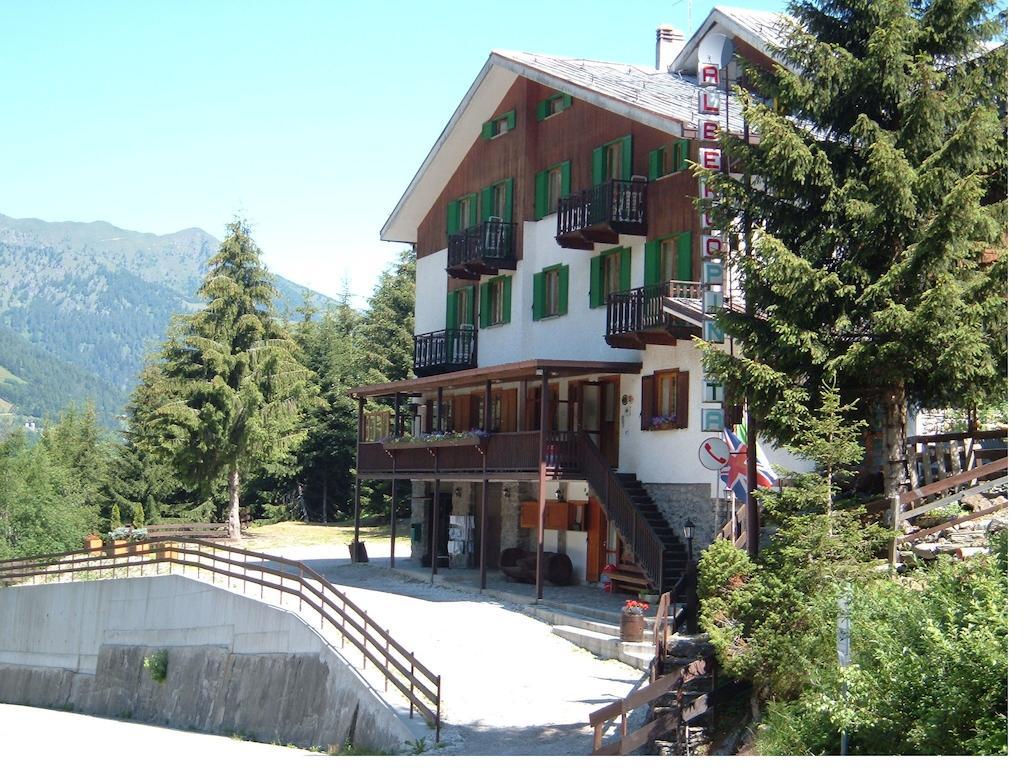 Albergo Pineta Gerola Alta Exterior photo
